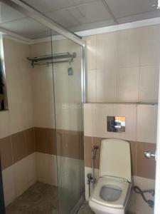 Bathroom Image of 1500 Sq.ft 3 BHK Apartment / Flat for rent in Kumar Kruti, Kalyani Nagar Pune for Rs. 75000