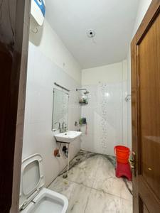Bathroom Image of 3600 Sq.ft 8 BHK Independent House for sale in Kaushambi Ghaziabad for Rs. 65000000