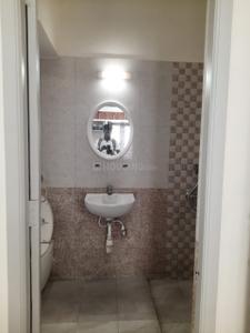Bathroom Image of 2300 Sq.ft 3 BHK Duplex for rent in Pallikaranai Chennai for Rs. 35000