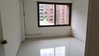 Bedroom Image of 3350 Sq.ft 4 BHK Apartment / Flat for rent in Shilp Shaligram, Vastrapur Ahmedabad for Rs. 73000