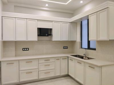Kitchen Image of 2600 Sq.ft 3 BHK Apartment / Flat for sale in Indirapuram Ghaziabad for Rs. 19500000