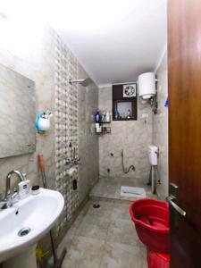 Image of 820 Sq.ft 2 BHK Builder Floor for sale in Sultanpur, New Delhi for Rs. 5600000