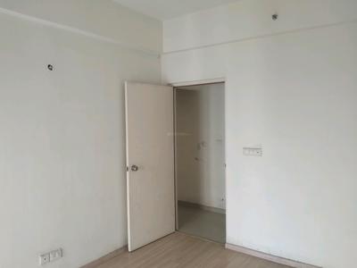 Bedroom Image of 1600 Sq.ft 3 BHK Apartment / Flat for rent in DLF Capital Greens, Karampura New Delhi for Rs. 55000
