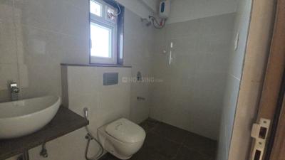 Image of 780 Sq.ft 2 BHK Apartment / Flat for rent in Shapoorji Pallonji BKC 28, Bandra East, Mumbai for Rs. 107000