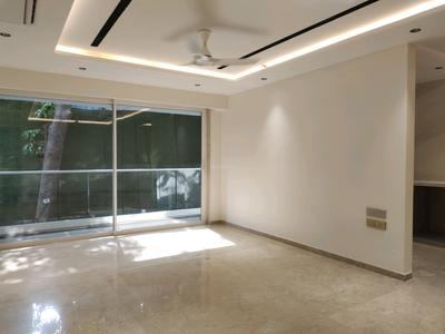 Living Room Image of 2250 Sq.ft 3 BHK Apartment / Flat for sale in Vile Parle West Mumbai for Rs. 92500000