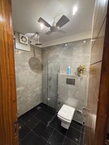 Image of 1650 Sq.ft 3 BHK Builder Floor for sale in Mansarover Garden, New Delhi for Rs. 42000000