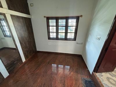 Bedroom Image of 1100 Sq.ft 2 BHK Independent House for rent in Shivakumara Swamy Nagara Davanagere for Rs. 15500