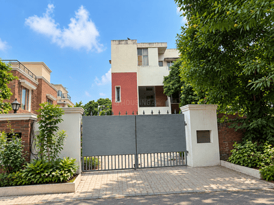 Image of 14500 Sq.ft 4 BHK Independent House for sale in Sector 9, Chandigarh for Rs. 820000000