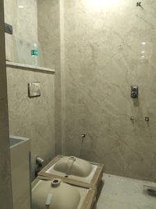 Common Bathroom Image of 1900 Sq.ft 4 BHK Builder Floor for sale in Shalimar Garden Ghaziabad for Rs. 16000000
