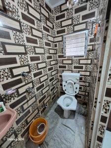 Bathroom Image of 650 Sq.ft 2 BHK Builder Floor for sale in Paschim Barisha Kolkata for Rs. 3600000