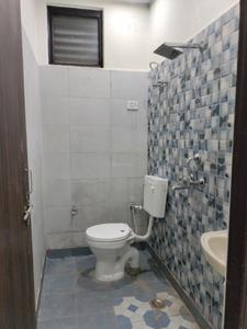 Common Bathroom Image of 750 Sq.ft 2 BHK Apartment / Flat for sale in CI Golf City, Kambakshpur Noida for Rs. 3083100