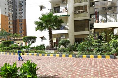 Image of 995 Sq.ft 2 BHK Apartment / Flat for sale in Charms Castle, Raj Nagar Extension, Ghaziabad for Rs. 7200000