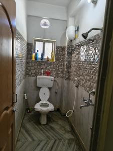 Bathroom Image of 480 Sq.ft 1 BHK Apartment / Flat for rent in Purba Barisha Kolkata for Rs. 10000