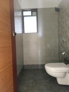Common Bathroom Image of 2200 Sq.ft 3 BHK Apartment / Flat for sale in Delta, Kharghar Navi Mumbai for Rs. 39500000