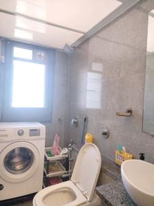 Common Bathroom Image of 2850 Sq.ft 4 BHK Apartment / Flat for sale in Vile Parle East Mumbai for Rs. 116000000