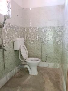 Common Bathroom Two Image of 1350 Sq.ft 3 BHK Apartment / Flat for sale in Paschim Barisha Kolkata for Rs. 6000000
