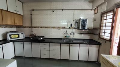 Kitchen Image of 1100 Sq.ft 2 BHK Apartment / Flat for rent in Race Course Vadodara for Rs. 20000