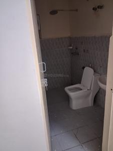 Bathroom Image of 1097 Sq.ft 2 BHK Apartment / Flat for sale in UP Awas Evam Vikas Parishad AEV Goverdhan Enclave, Vrindavan Yojana Lucknow for Rs. 5750000