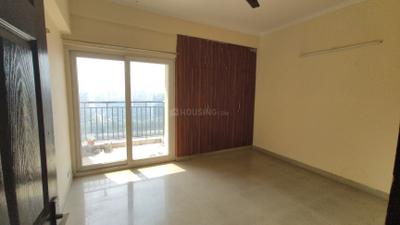 Bedroom Image of 1360 Sq.ft 3 BHK Apartment / Flat for rent in Paramount Floraville, Sector 137 Noida for Rs. 31000