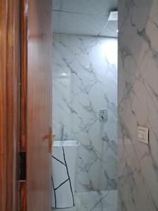 Common Bathroom Image of 1600 Sq.ft 3 BHK Apartment / Flat for sale in Sector 104 Noida for Rs. 7000000
