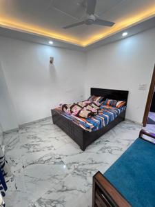 Bedroom Image of 1200 Sq.ft 3 BHK Builder Floor for rent in Khirki Extension New Delhi for Rs. 48000