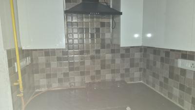 Kitchen Image of 536 Sq.ft 2 BHK Apartment / Flat for rent in Prateek Grand City, Siddharth Vihar Ghaziabad for Rs. 26000