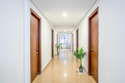Image of 300 Sq.ft 1 RK Apartment / Flat for rent in Madhapur, Hyderabad for Rs. 15000