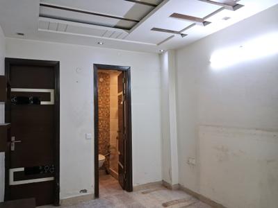 Bedroom Image of 1200 Sq.ft 3 BHK Builder Floor for sale in Paschim Vihar New Delhi for Rs. 18000000