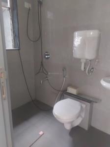 Bathroom Image of 700 Sq.ft 1 BHK Apartment / Flat for sale in Marigold Aangan, Mulund West Mumbai for Rs. 11000000