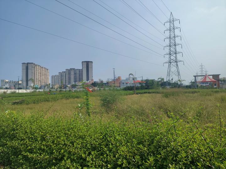 Semmancheri Main Image 1