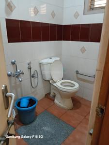 Bathroom Image of 550 Sq.ft 1 BHK Apartment / Flat for rent in JP Nagar Bengaluru for Rs. 16000