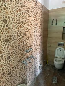 Bathroom Image of 2400 Sq.ft 3.5 BHK Independent House for sale in Ansal Chiranjiv Vihar, Shastri Nagar Ghaziabad for Rs. 17500000