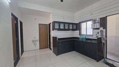Kitchen Image of 900 Sq.ft 3 BHK Apartment / Flat for sale in Waghodia Road Vadodara for Rs. 3800000