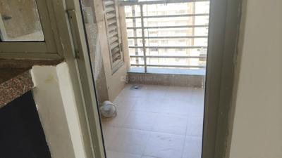 Kitchen Image of 1350 Sq.ft 2.5 BHK Apartment / Flat for rent in Adani The Meadows, Shantigram Ahmedabad for Rs. 26500