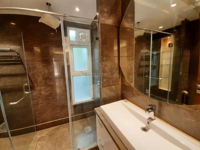 Bathroom Image of 1800 Sq.ft 3 BHK Builder Floor for sale in Green Park New Delhi for Rs. 65000000