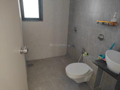 Bathroom Image of 2250 Sq.ft 3 BHK Apartment / Flat for rent in Chhani Vadodara for Rs. 23500