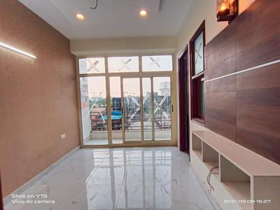 Hall Image of 930 Sq.ft 2 BHK Apartment / Flat for sale in Royal Residency, Sector 73 Noida for Rs. 3200000