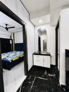Image of 1350 Sq.ft 3 BHK Apartment / Flat for sale in Sector 73, Noida for Rs. 6000000