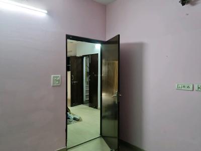 Bedroom Image of 1080 Sq.ft 3 BHK Builder Floor for sale in Sector 8 Dwarka New Delhi for Rs. 14000000