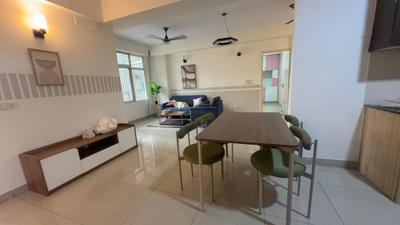 Living Room Image of 1450 Sq.ft 3 BHK Apartment / Flat for sale in Panchsheel Wellington, Crossings Republik Ghaziabad for Rs. 10000000