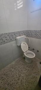 Bathroom Image of 380 Sq.ft 1 BHK Independent House for rent in Baddi Solan for Rs. 9000