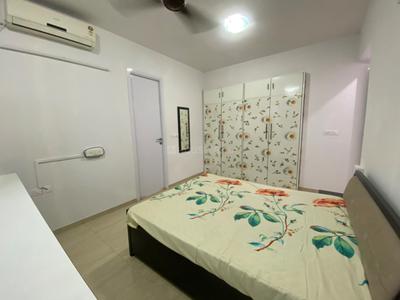 Bedroom Image of 1345 Sq.ft 3 BHK Apartment / Flat for sale in Hiranandani Meadows, Thane West Thane for Rs. 31000000
