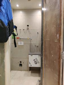 Common Bathroom Image of 1350 Sq.ft 3 BHK Apartment / Flat for sale in Lal Kuan Ghaziabad for Rs. 6365000