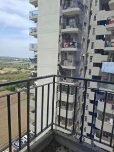 Balcony Image of 679 Sq.ft 3 BHK Apartment / Flat for sale in Sector 108 Gurgaon for Rs. 7600000