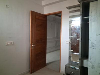 Bedroom Image of 1000 Sq.ft 2 BHK Apartment / Flat for sale in Sector 73 Noida for Rs. 3600000