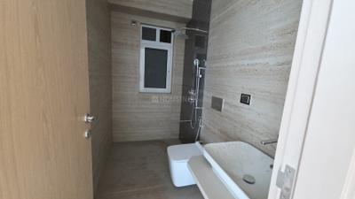 Image of 1000 Sq.ft 2 BHK Apartment / Flat for rent in Monte South, Byculla, Mumbai for Rs. 130000