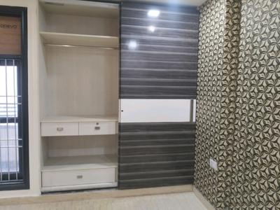 Bedroom Image of 1350 Sq.ft 3 BHK Builder Floor for rent in Paschim Vihar New Delhi for Rs. 45000