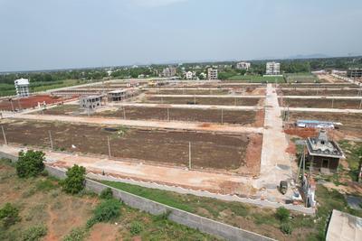 Image of 1935 Sq.ft Residential Plot / Land for sale in Kanuru, Vijayawada for Rs. 7095000