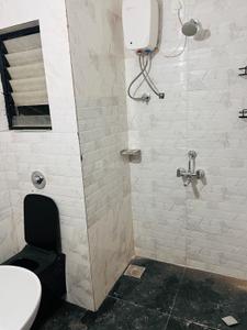 Bathroom Image of 500 Sq.ft 1 RK Independent House for rent in Gokhalenagar Pune for Rs. 16500