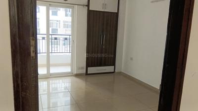 Bedroom Image of 1356 Sq.ft 3 BHK Apartment / Flat for rent in Gulshan Ikebana, Sector 143 Noida for Rs. 31000